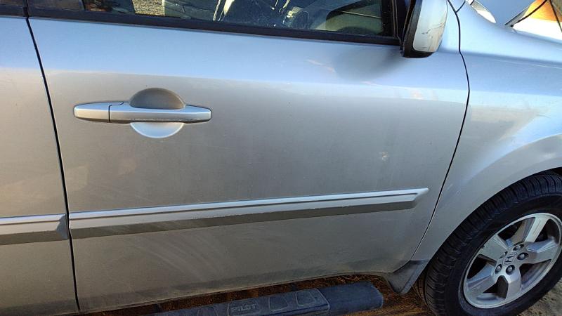 2009-2015 Honda Pilot Front Door RH