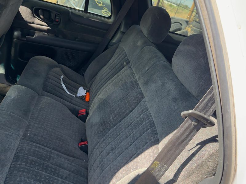 2002 Blazer S10/jimmy S15 Rear Seat Belt RH