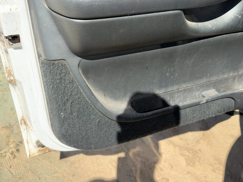 1998-2001 Blazer S10/jimmy S15 Front Door Trim Panel LH