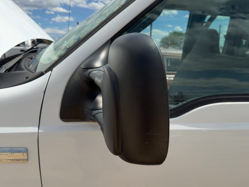 2000-2007 Ford F350 Super Duty Pickup Door Mirror LH