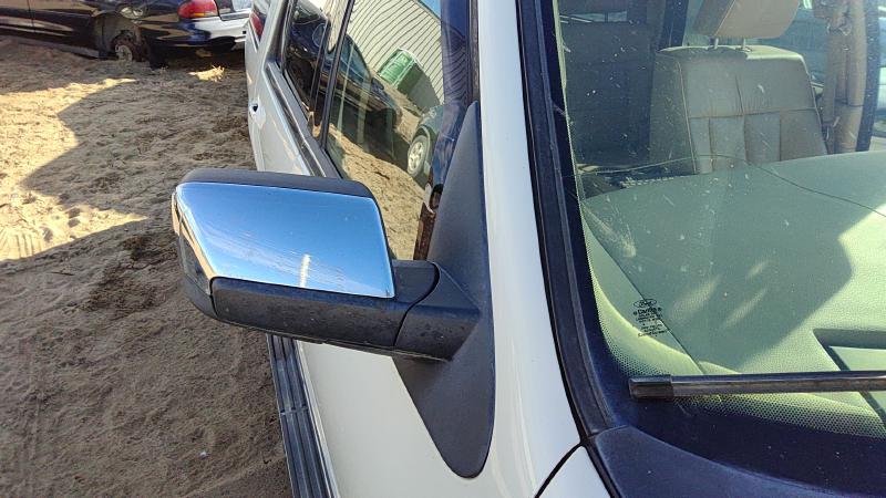 2007-2017 Lincoln Navigator Front Door RH
