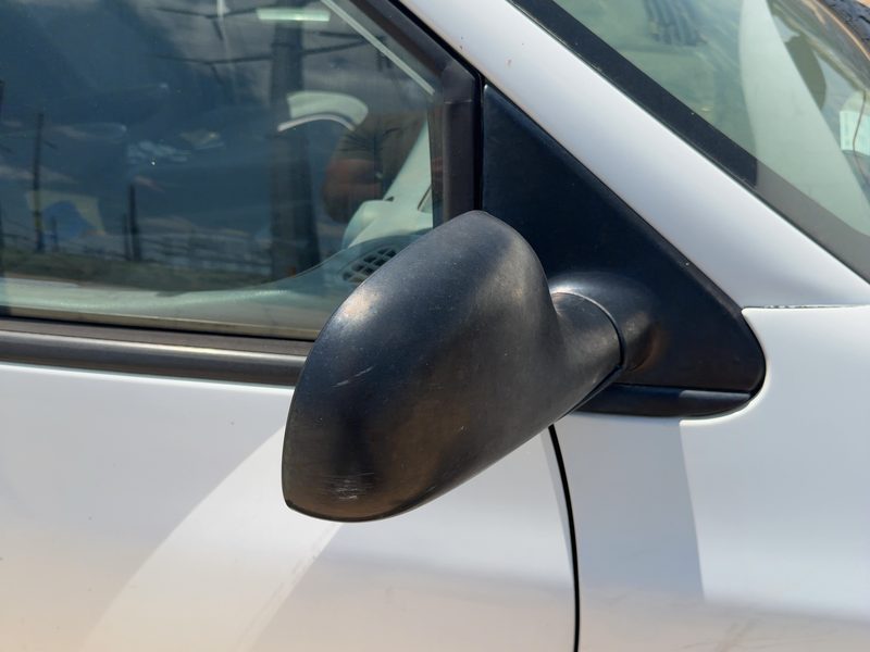 1996-2000 Chrysler Town & Country Door Mirror RH