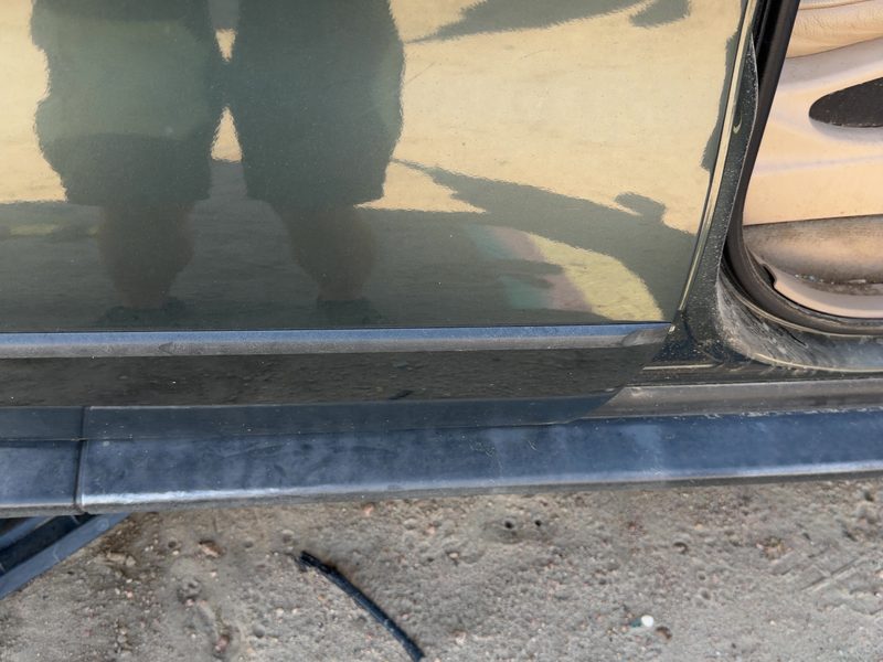 2000-2006 BMW X5 Rear Door Moulding RH