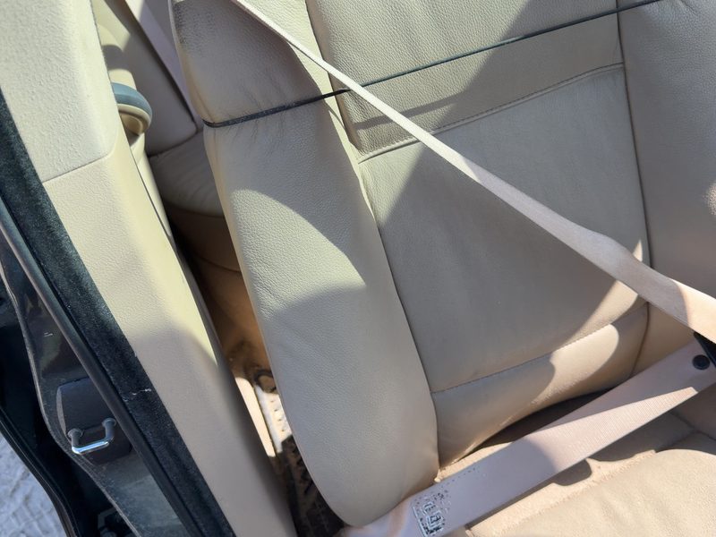 2001-2006 BMW X5 Front Seat Belt RH