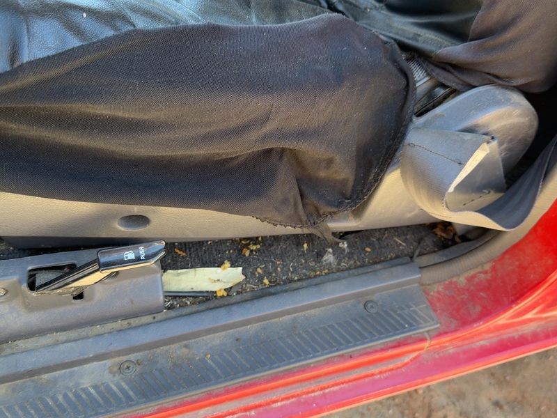 1994 Nissan Pathfinder Seat Track LH