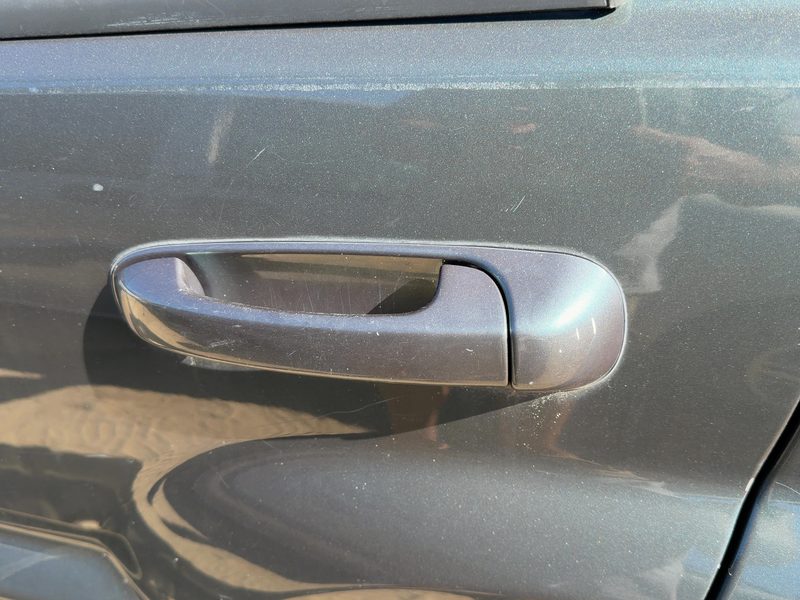2000-2004 Jeep Grand Cherokee Outside Door Handle LH