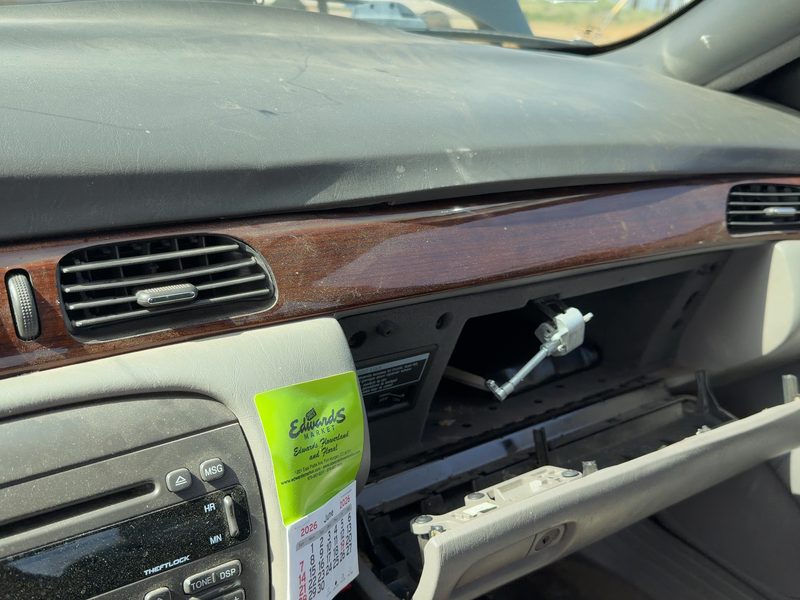 2001-2004 Cadillac Seville Dash Panel