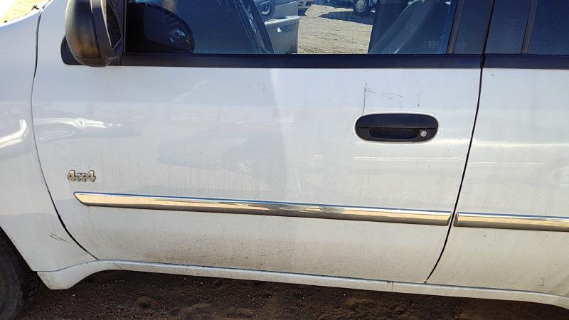 2002-2009 GMC Envoy (short W.b.) Front Door LH