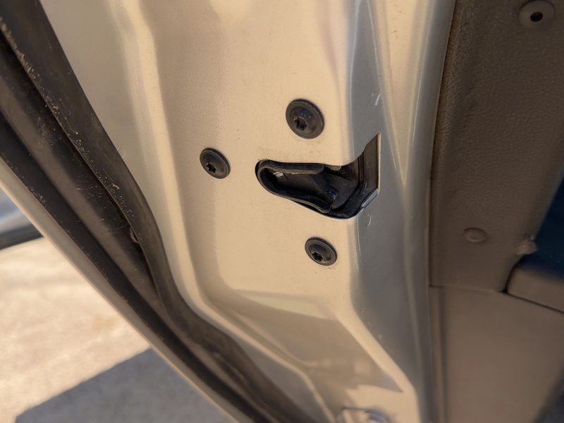 2005-2006 Pontiac G6 Rear Door Latch LH