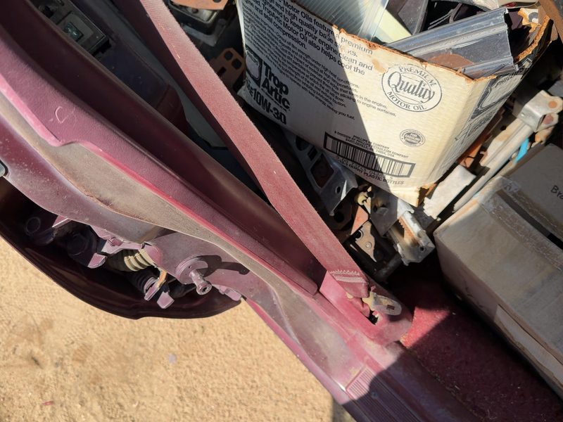 1987 Buick Park Avenue (80&up) Front Seat Belt RH