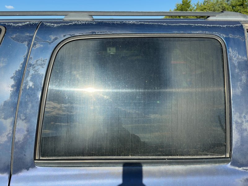 2000-2007 Chevy/gmc Suburban 1500 Series Rear Door Glass/Window RH