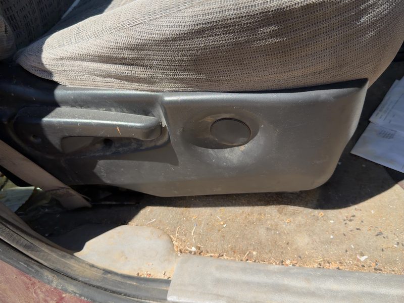 2003 Chevrolet Venture Seat Track RH