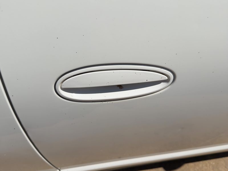 2004-2007 Monte Carlo Outside Door Handle RH