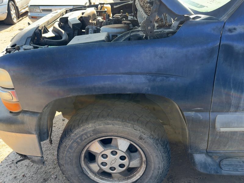 1999-2006 Chevy/gmc Suburban 1500 Series Fender LH