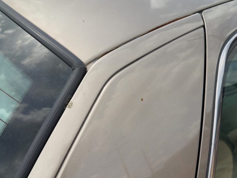 2002 Mercury Grand Marquis (79 & Up) Quarter Panel Moulding RH