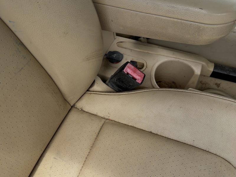 2005-2010 Volkswagen Beetle (type 1) Front Seat Belt RH