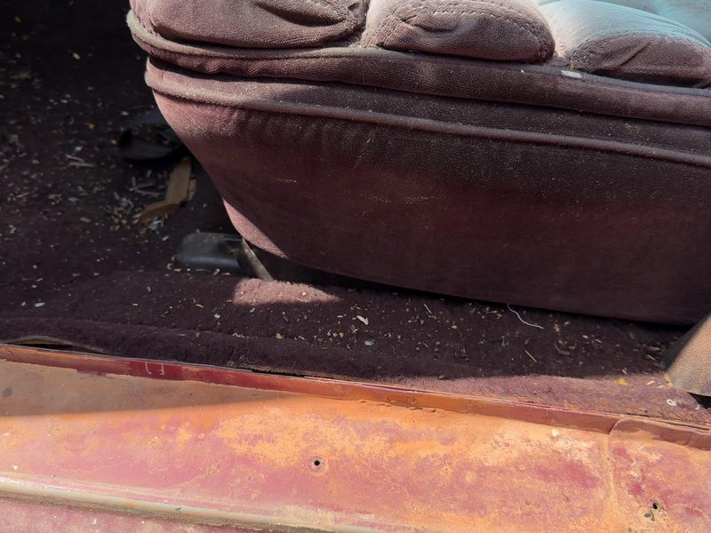 1986 Buick Park Avenue (80&up) Seat Track LH