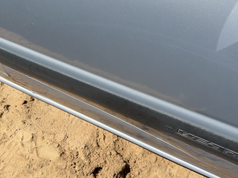 1997-2005 Chevrolet Venture Front Door Moulding RH