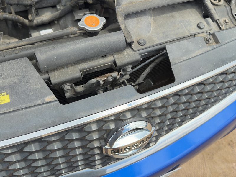 2007-2012 Nissan Sentra Radiator Support