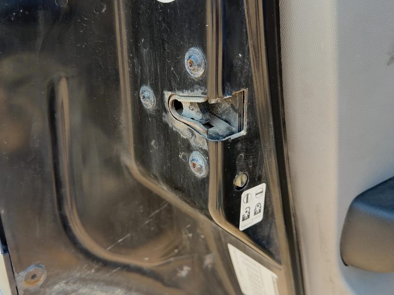 2002-2007 Saturn Vue Rear Door Latch LH