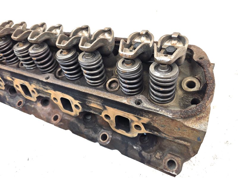 1978-1985 Ford Pickup F100 Series Cylinder Head