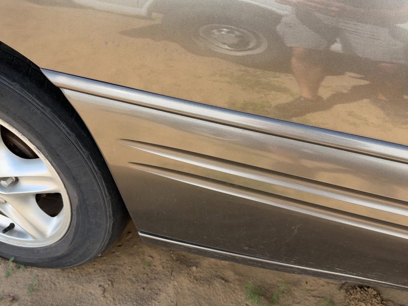 1999 Pontiac Bonneville (80 & Up) Rear Door Moulding RH
