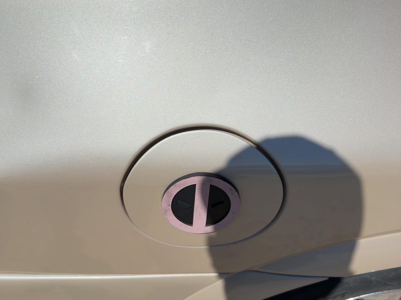 2000-2006 Lincoln LS Fuel Tank Door