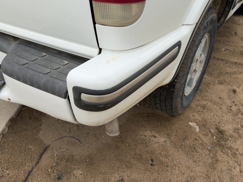 1998 Blazer S10/jimmy S15 Quarter Panel Moulding RH