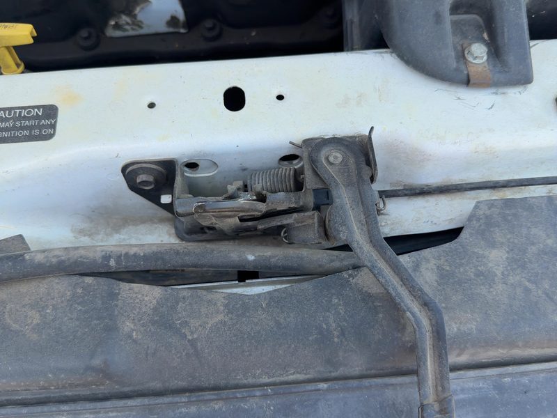 1996-2000 Chrysler Town & Country Radiator Support