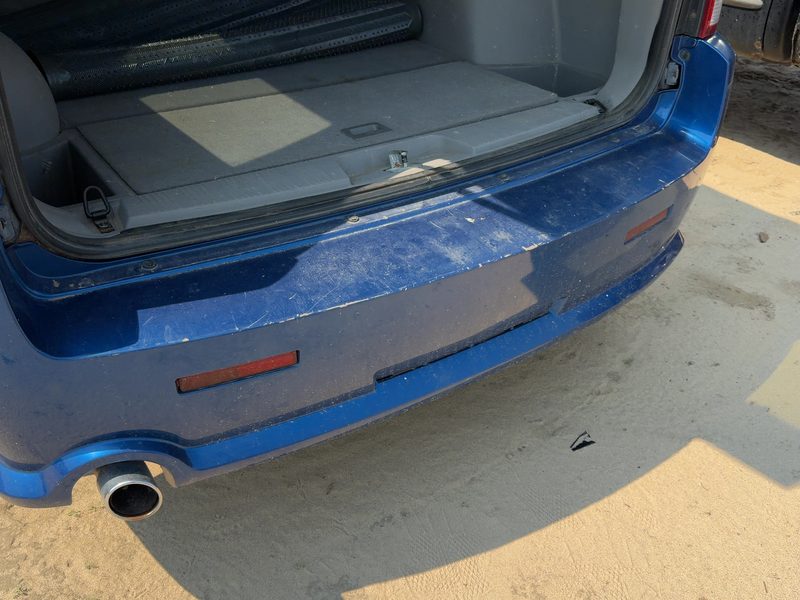 2005 Saturn Vue Rear Bumper Assembly