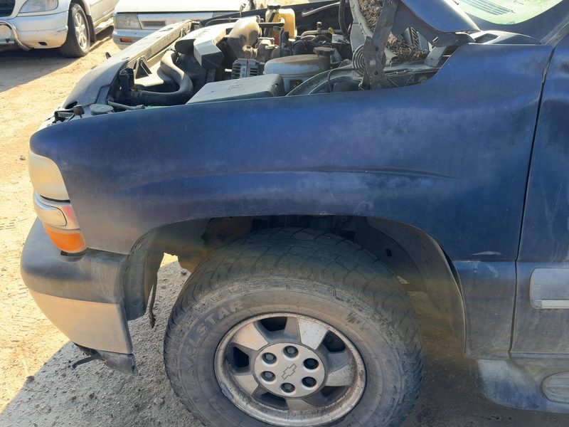 1999-2006 Chevy/gmc Suburban 1500 Series Fender LH