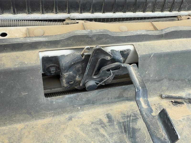 1999-2007 Ford F350 Super Duty Pickup Radiator Support