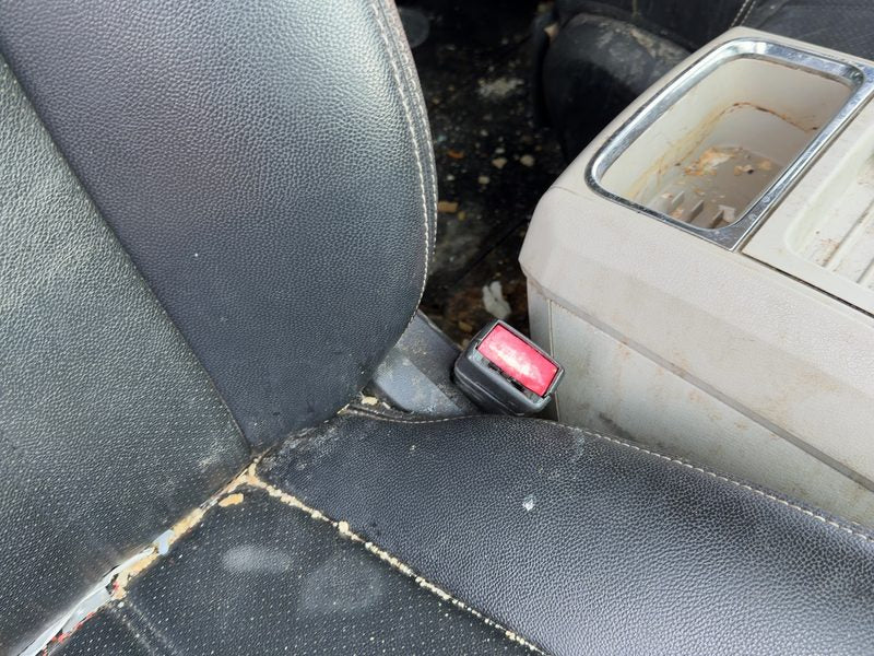2008-2020 Chrysler Town & Country Front Seat Belt RH