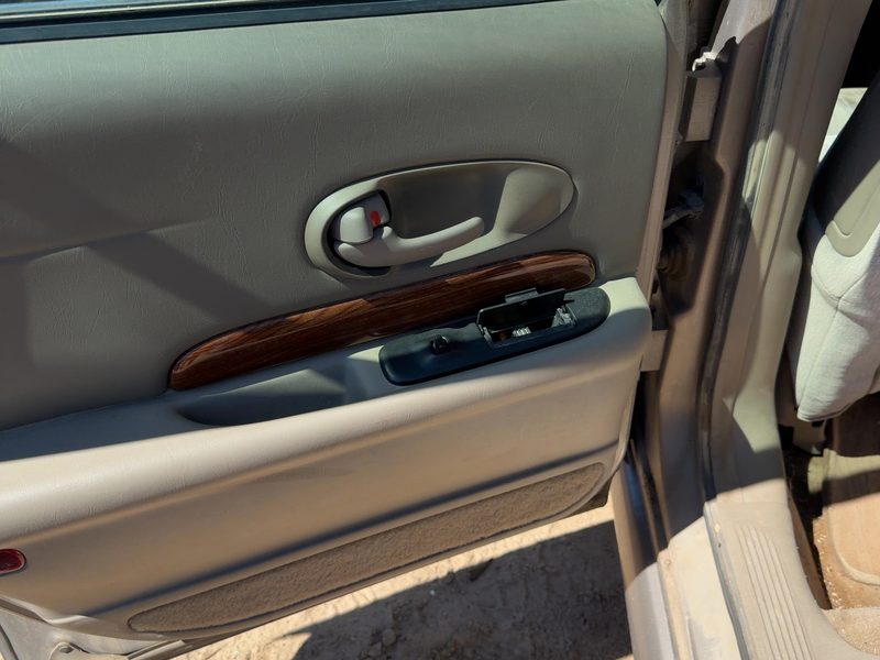 2000-2003 Buick Lesabre (80 & Up) Rear Door Trim Panel LH