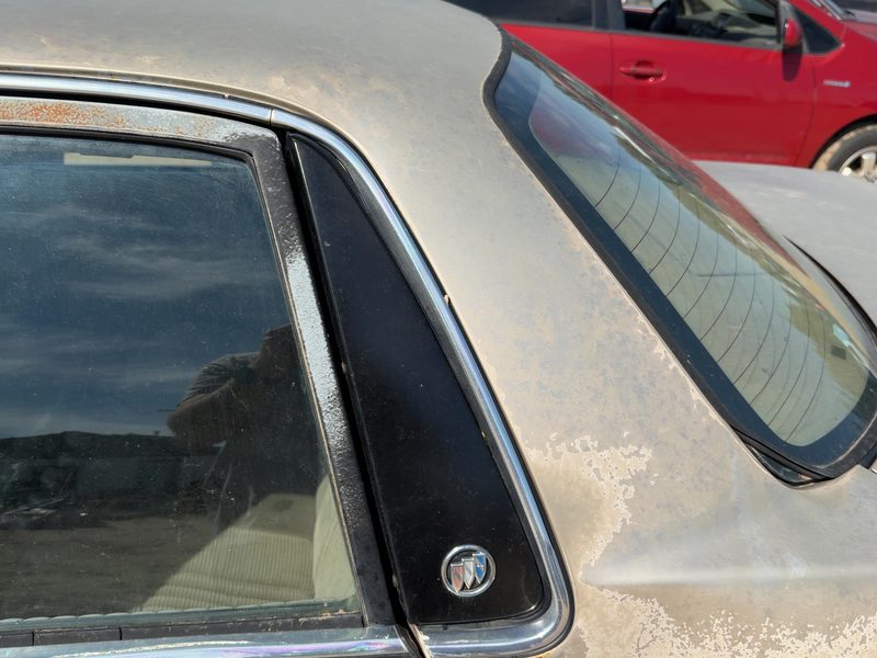 1993 Buick Century Quarter Panel Moulding LH