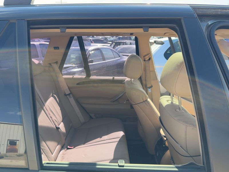 2000-2006 BMW X5 Rear Door Glass/Window RH