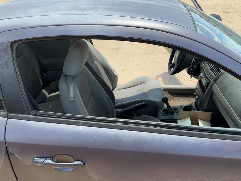 2005-2010 Chevrolet Cobalt Front Door Glass/Window RH