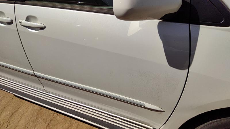 2004-2010 Toyota Sienna Front Door RH