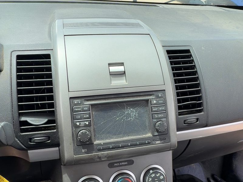 2010-2012 Nissan Sentra Dash Panel