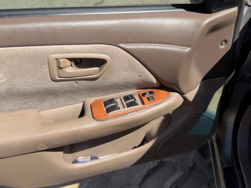 1997-1999 Toyota Camry Front Door Trim Panel LH