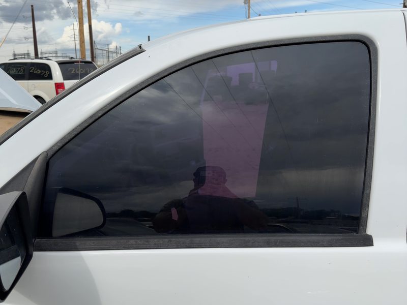 2005-2011 Dodge Dakota (mid-size) Front Door Glass/Window LH