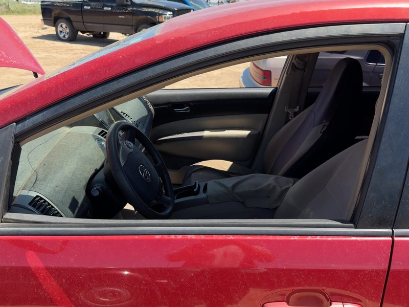 2004-2009 Toyota Prius Front Door Glass/Window LH
