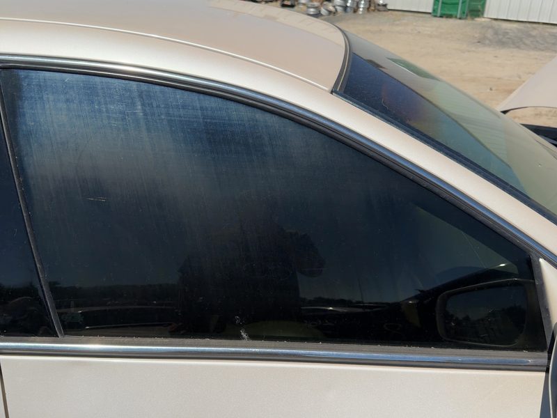 2000-2006 Lincoln LS Front Door Glass/Window RH