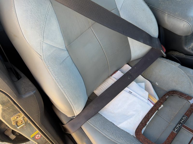 2000-2004 Jeep Grand Cherokee Front Seat Belt RH