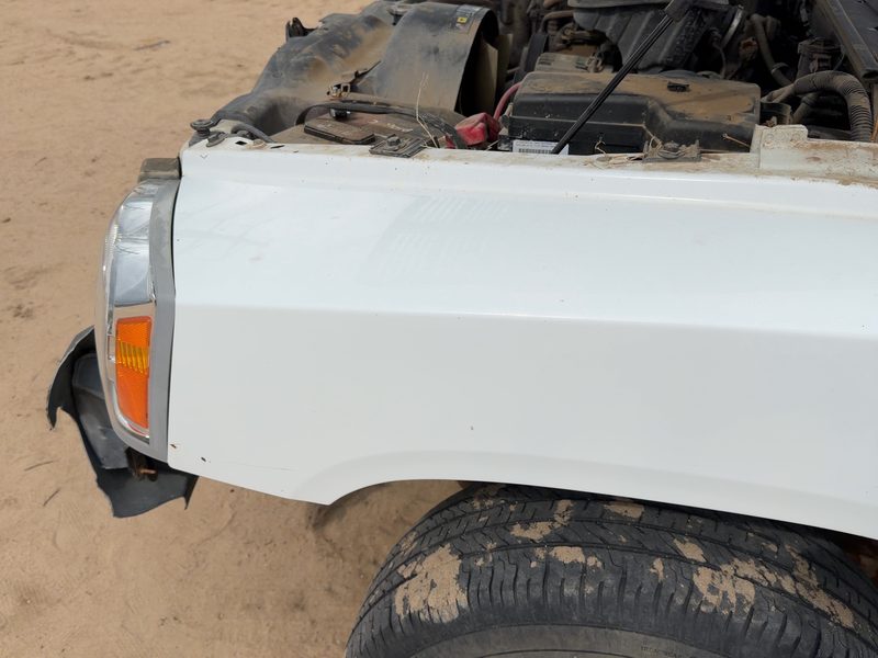 2005-2007 Dodge Dakota (mid-size) Fender LH