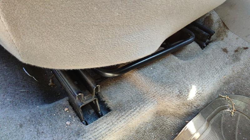 2004 Pontiac Grand Am Seat Track