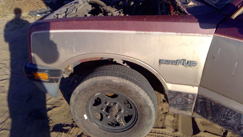 1981-1987 Isuzu Pickup Fender LH