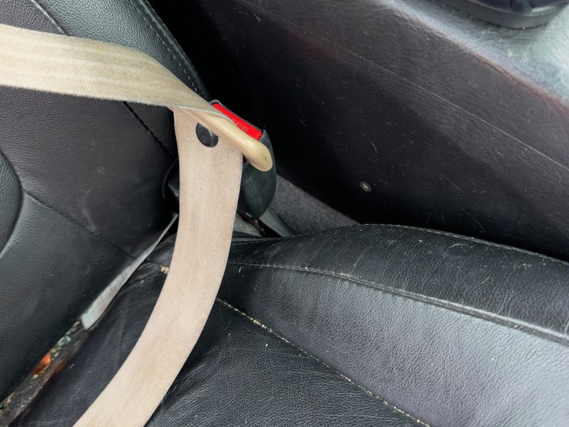 2000 Infiniti I30 Front Seat Belt RH