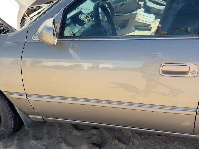 1997-2001 Toyota Camry Front Door LH