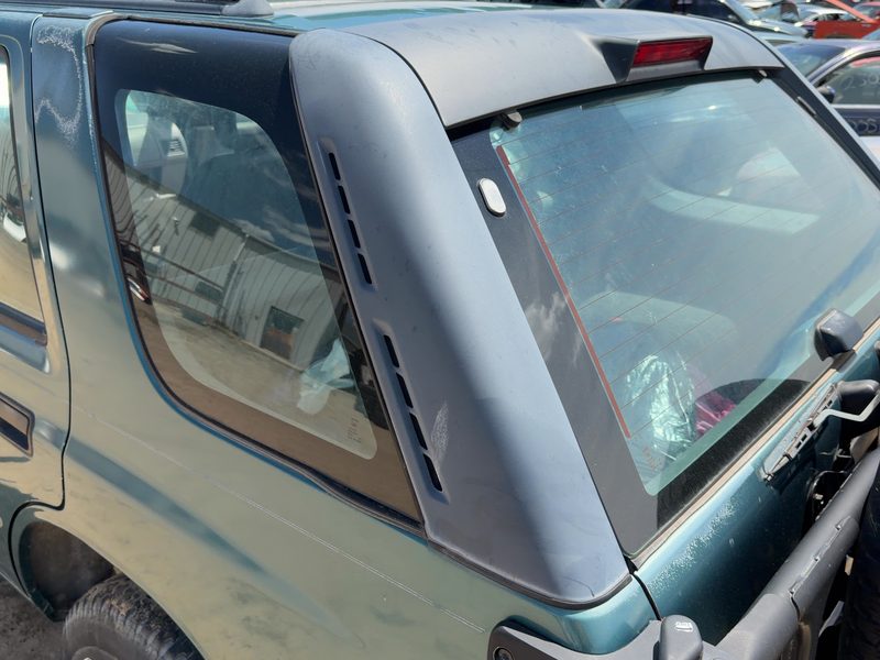 1995 Isuzu Rodeo Quarter Panel Moulding LH